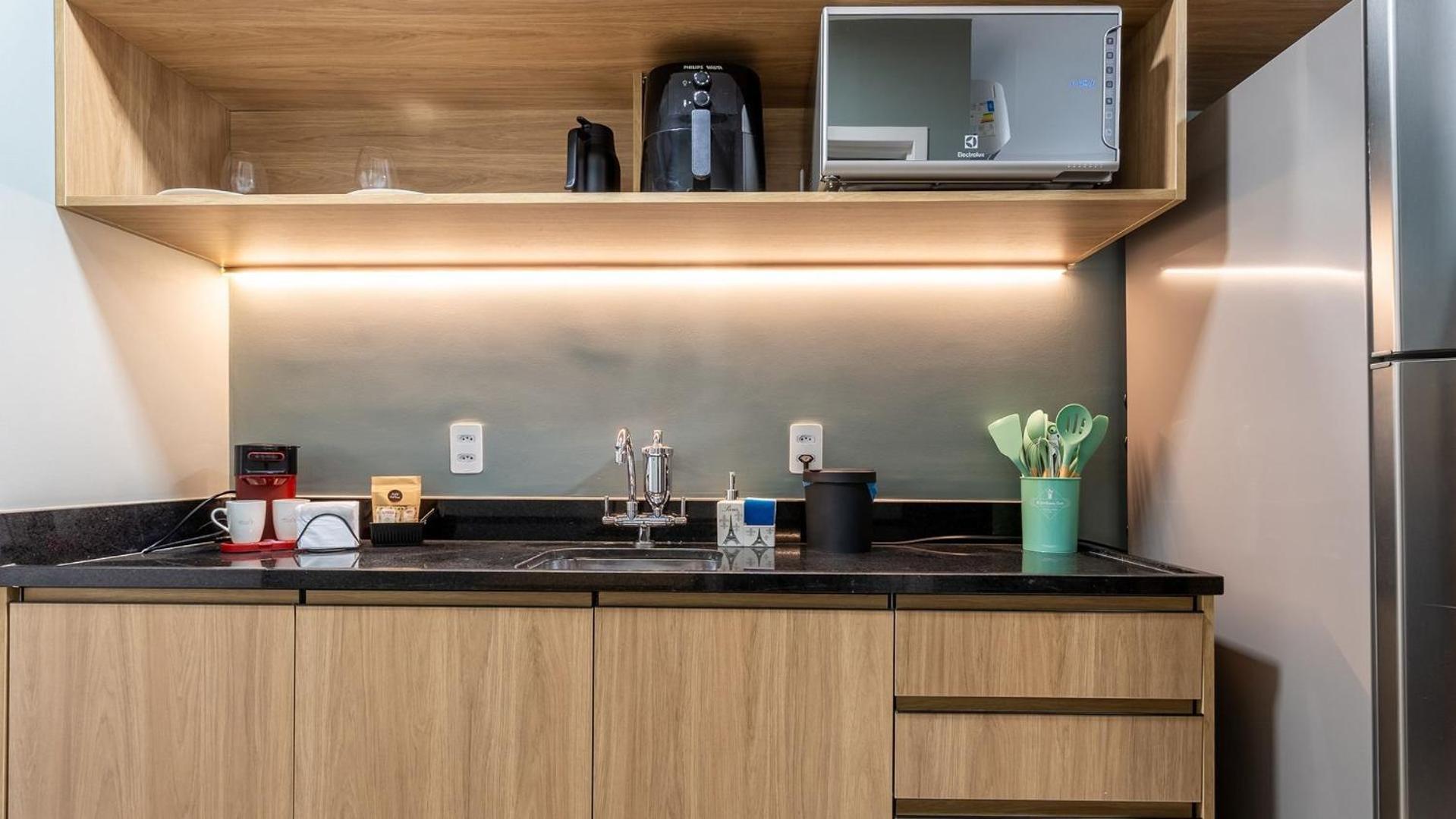 By Dh:studio Completo 3 Pessoas Com Coworking * São Paulo